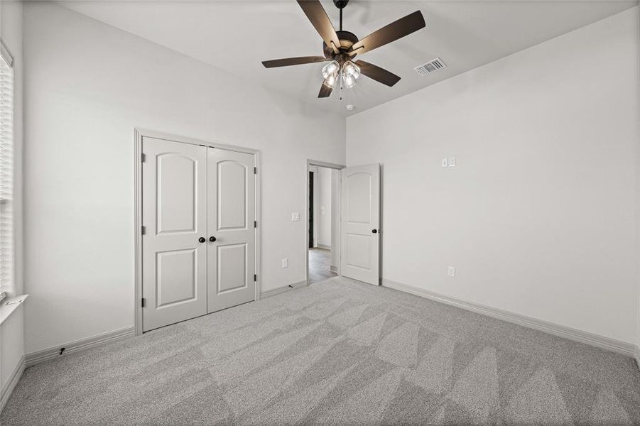 Spacious, unfurnished interior of a new home in , Troy (Image 30).