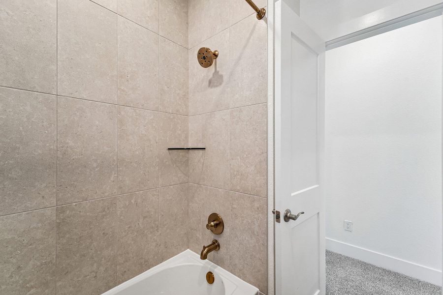 REPRESENTATIVE OF FLOOR PLAN ONLY REPRESENTATIVE OF FLOOR PLAN ONLY