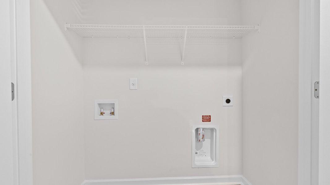 Spacious, unfurnished interior of a new home in Bellemeade Landing, Augusta (Image 28).