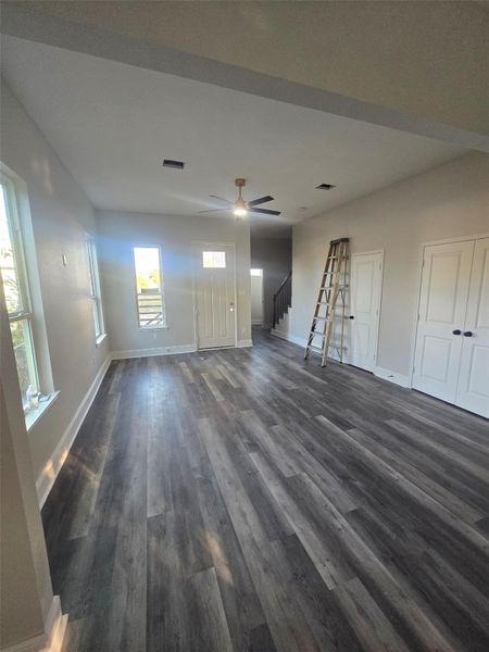 Spacious, unfurnished interior of a new home in , Houston (Image 12).