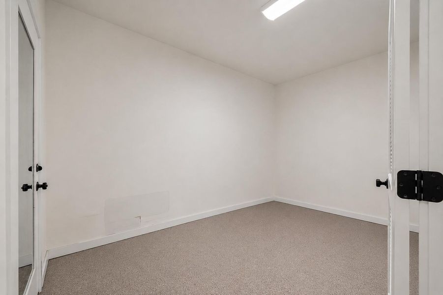 Spacious, unfurnished interior of a new home in , Mount Pleasant (Image 68).