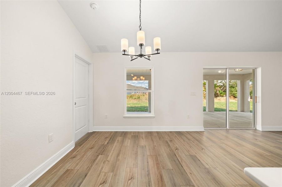 Spacious, unfurnished interior of a new home in , Sebring (Image 13).