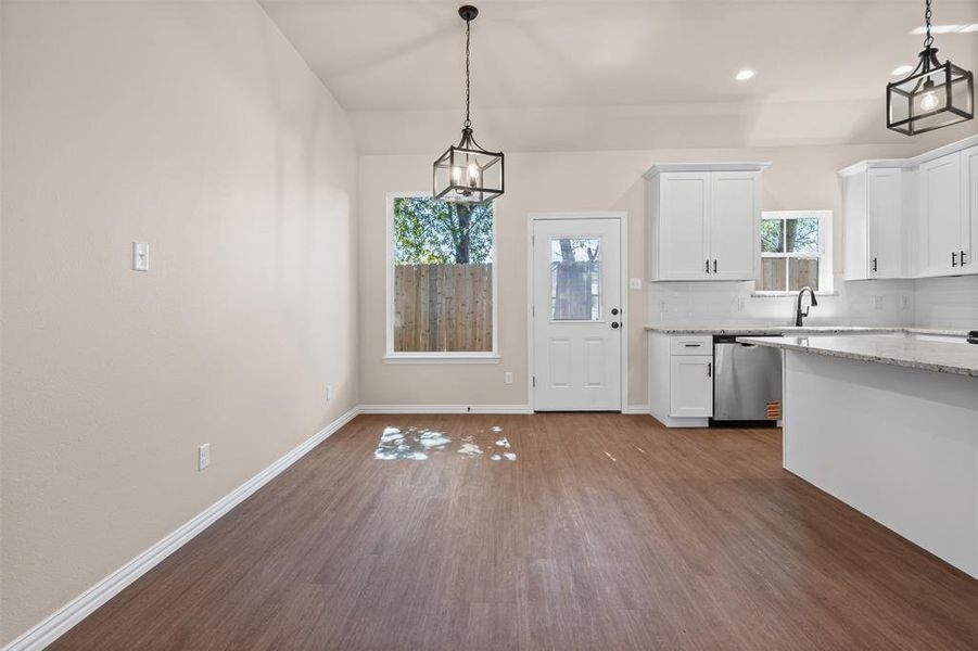 Spacious, unfurnished interior of a new home in , Mineral Wells (Image 25).