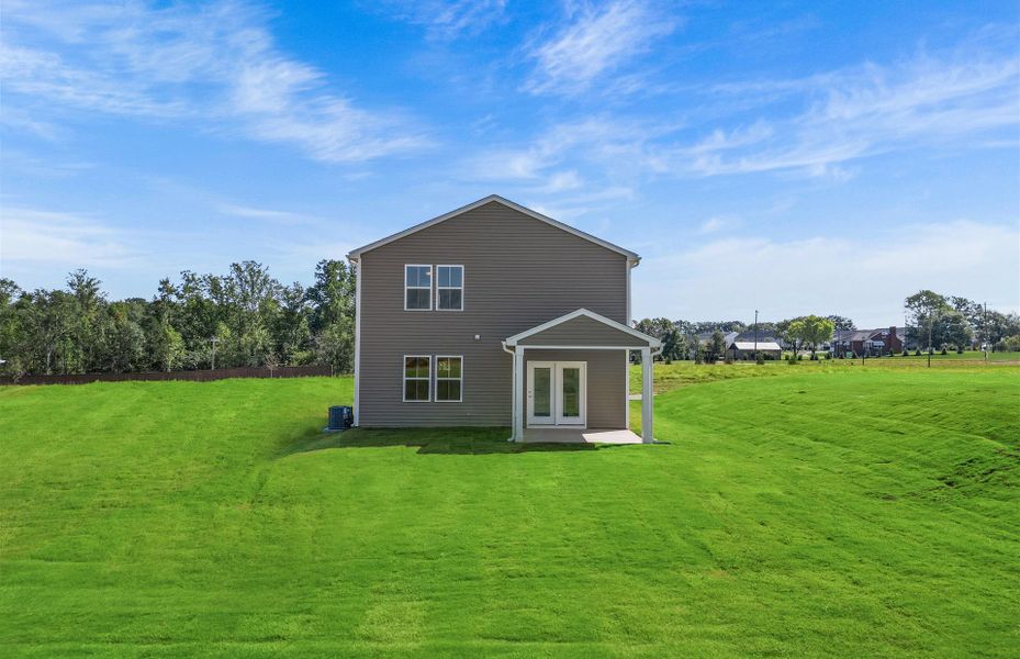 Exterior details of a home in Crestview, Spartanburg (Image 4).