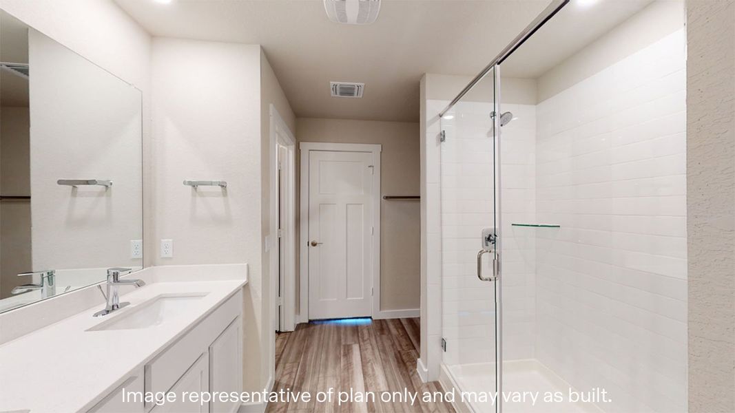Furnished interior view inside a new home in Saratoga Crossing, Corpus Christi (Image 10).