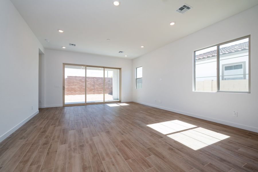 Spacious, unfurnished interior of a new home in Waterston Central, Gilbert (Image 10). Spacious, unfurnished interior of a new home in Waterston Central, Gilbert (Image 10).