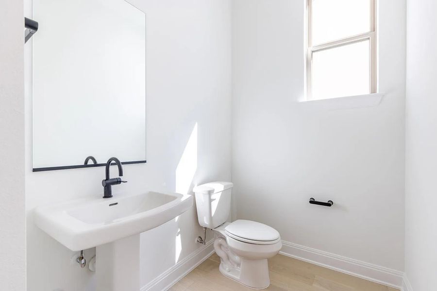 Deerfield II E Half bath