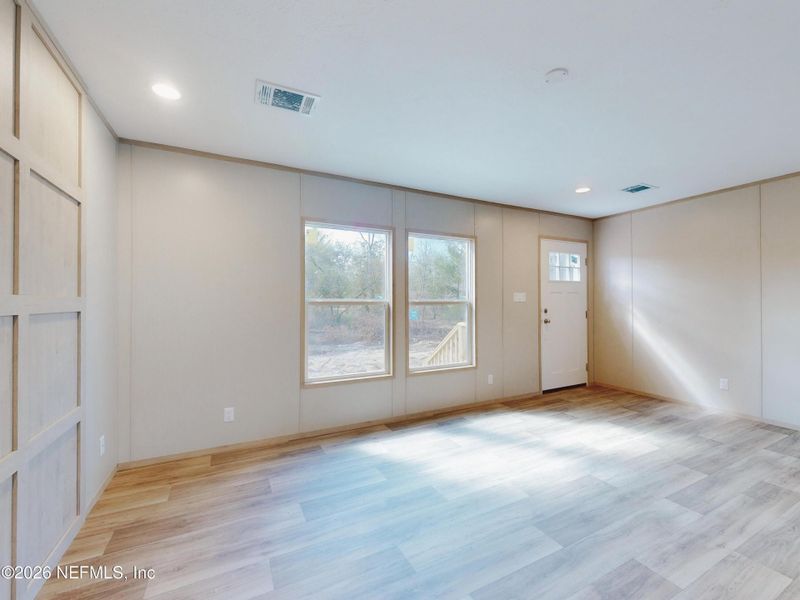 Spacious, unfurnished interior of a new home in , Keystone Heights (Image 28).