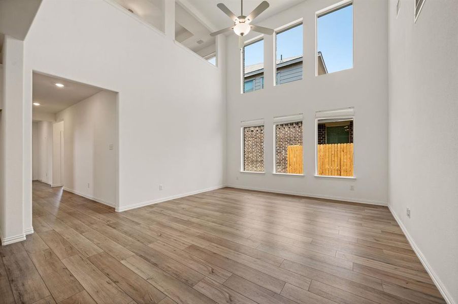 Spacious, unfurnished interior of a new home in Northpointe, Fort Worth (Image 21). Spacious, unfurnished interior of a new home in Northpointe, Fort Worth (Image 21).