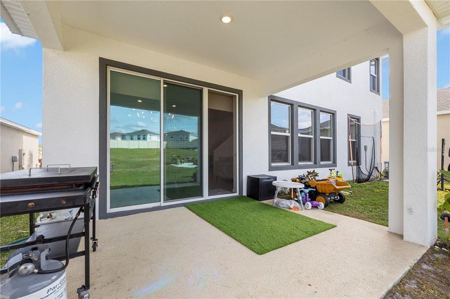Exterior details and patio area of a home in , Wesley Chapel (Image 31).