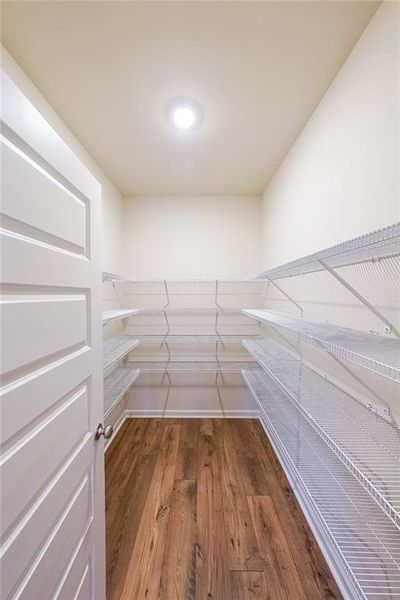 Spacious, unfurnished interior of a new home in , Dawsonville (Image 20).