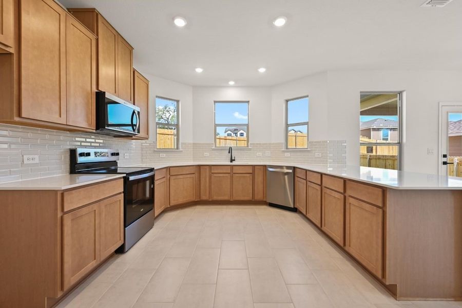 Furnished interior view inside a new home in Creekside at Estancia, Austin (Image 5).