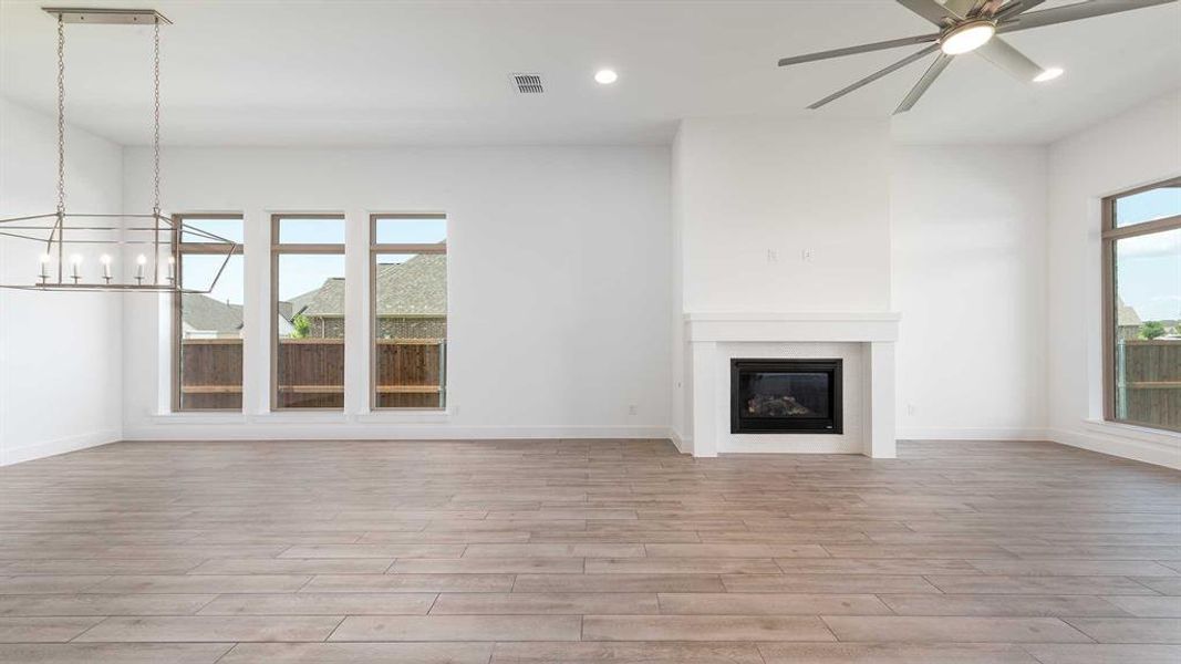 Spacious, unfurnished interior of a new home in Devonshire - Reserve 60', Forney (Image 15). Spacious, unfurnished interior of a new home in Devonshire - Reserve 60', Forney (Image 15).