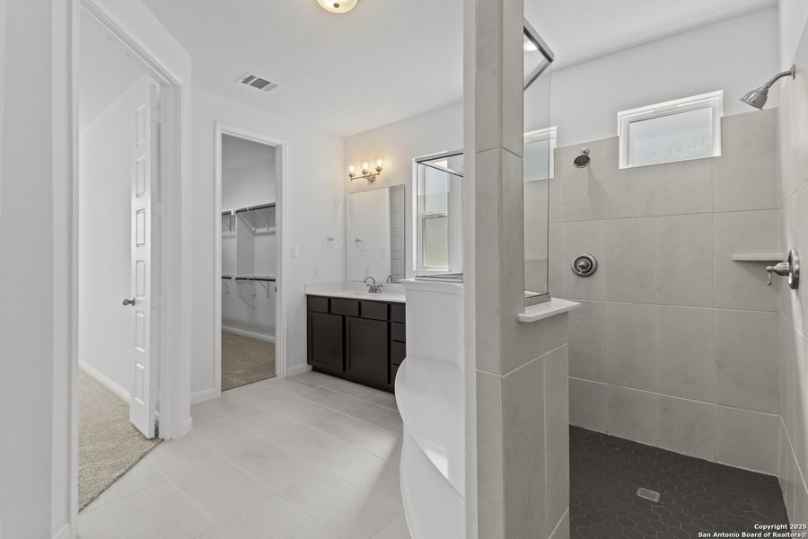 Furnished interior view inside a new home in Stillwater Ranch 60', San Antonio (Image 6).