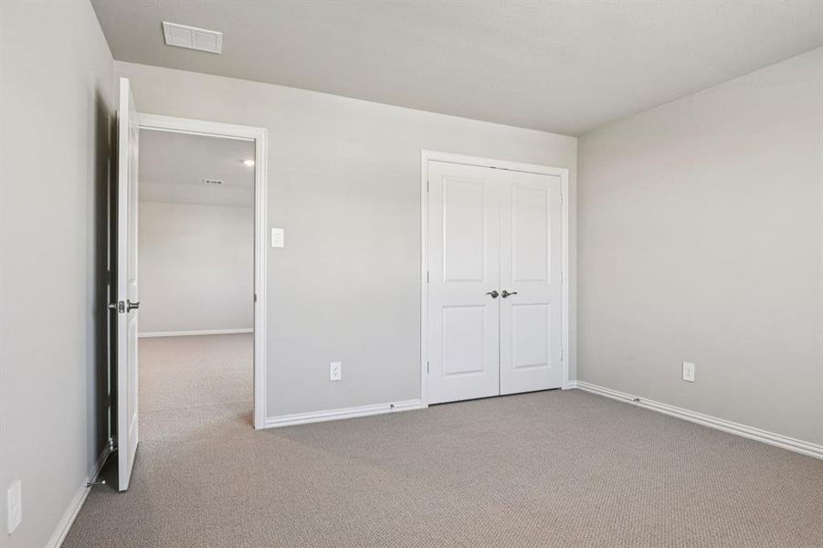 Photo is not of the actual home, but is an inspirational photo of builder’s model home and may depict options, furnishings, and/or decorator features that are not included. Photo is not of the actual home, but is an inspirational photo of builder’s model home and may depict options, furnishings, and/or decorator features that are not included.