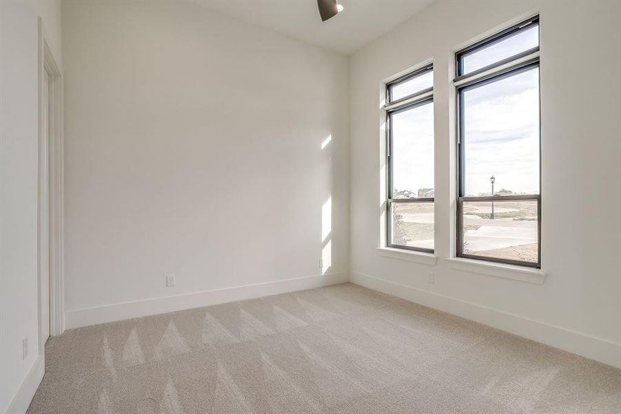 Spacious, unfurnished interior of a new home in , Weatherford (Image 23).