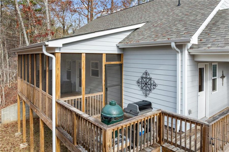 Exterior details and patio area of a home in , Waleska (Image 30).
