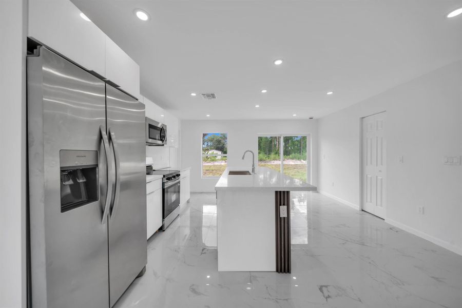 Image 29 of a home in .