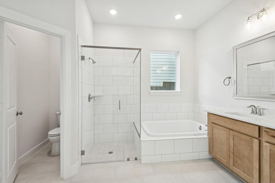 Furnished interior view inside a new home in Pomona 45' Homesites, Manvel (Image 9).