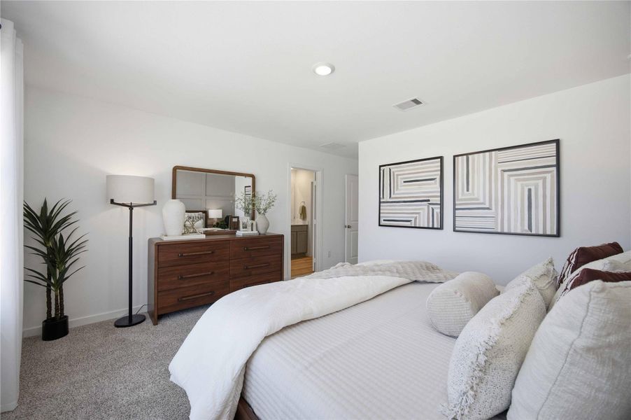 Furnished interior view inside a new home in Pinehaven, Houston (Image 25). Furnished interior view inside a new home in Pinehaven, Houston (Image 25).