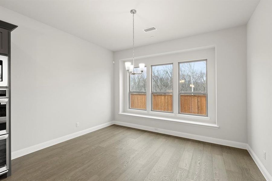 12. 721 Phoenix - Nook