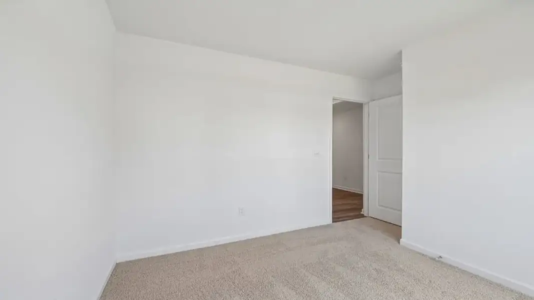 Spacious, unfurnished interior of a new home in Mangum Farms, Stem (Image 32).
