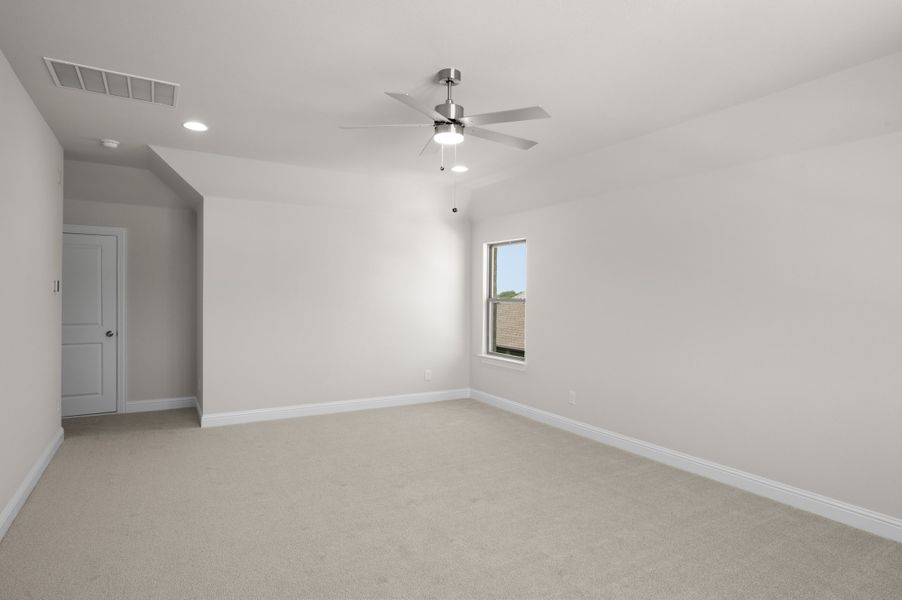 Spacious, unfurnished interior of a new home in Redden Farms, Midlothian (Image 25). Spacious, unfurnished interior of a new home in Redden Farms, Midlothian (Image 25).