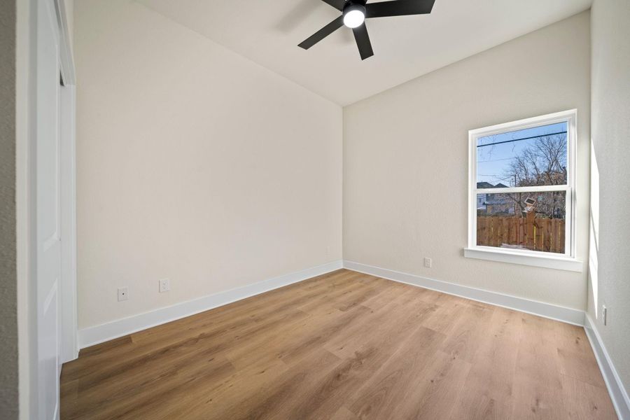 Spacious, unfurnished interior of a new home in , Houston (Image 14).
