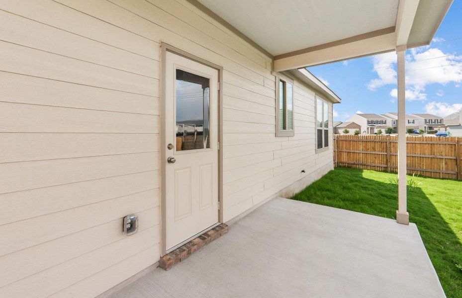 Exterior details and patio area of a home in Sonterra, Jarrell (Image 2).