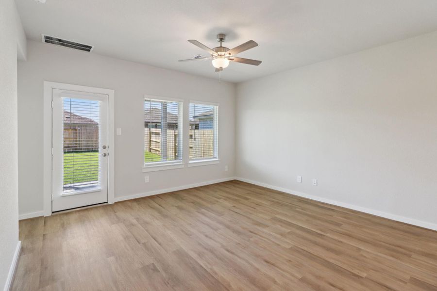 Spacious, unfurnished interior of a new home in Landing Meadows - Traditional Series, New Caney (Image 31).