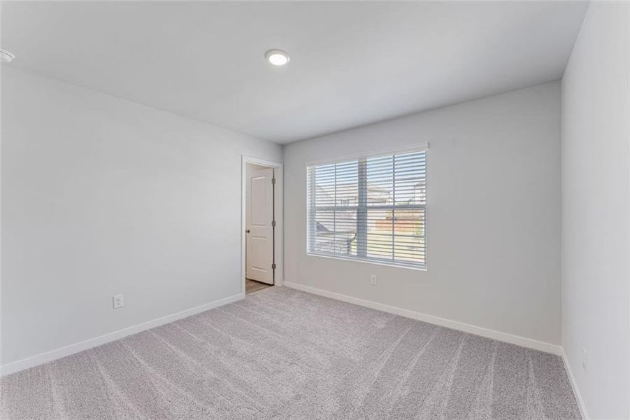 Spacious, unfurnished interior of a new home in Parkview Estates, South Fulton (Image 28).