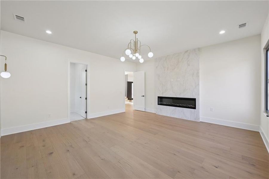 Spacious, unfurnished interior of a new home in , Auburn (Image 19).