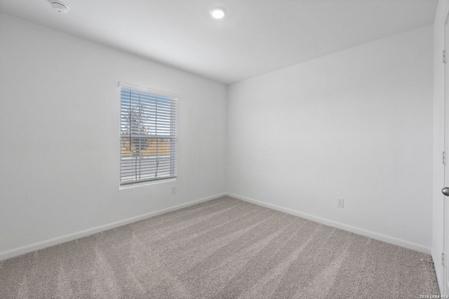 Spacious, unfurnished interior of a new home in , San Antonio (Image 15).