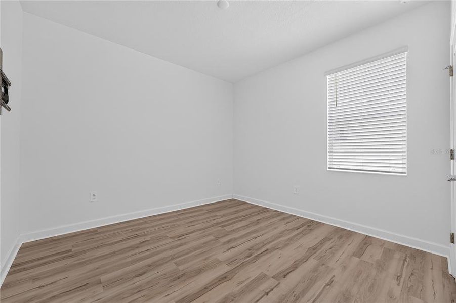 Spacious, unfurnished interior of a new home in , Apopka (Image 27).