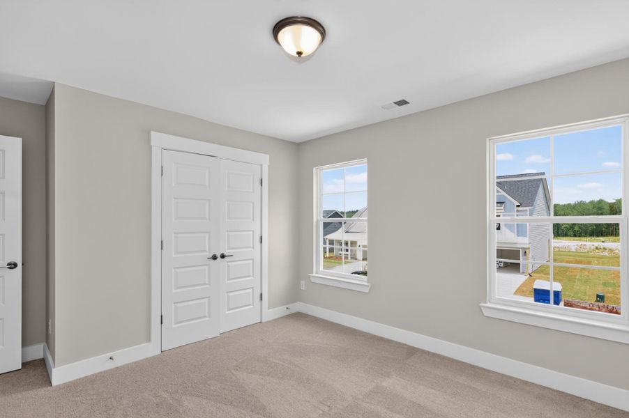 Spacious, unfurnished interior of a new home in Highland Bluff, Aiken (Image 18).