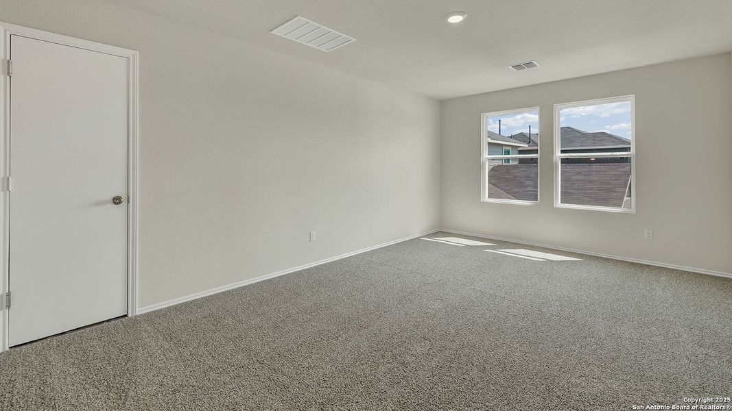 Spacious, unfurnished interior of a new home in Bollinger, Maxwell (Image 27). Spacious, unfurnished interior of a new home in Bollinger, Maxwell (Image 27).