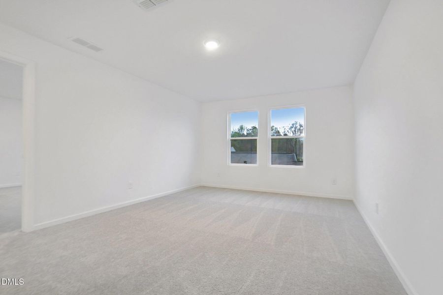 22-web-or-mls-Salers Loop-S1703-022 22-web-or-mls-Salers Loop-S1703-022