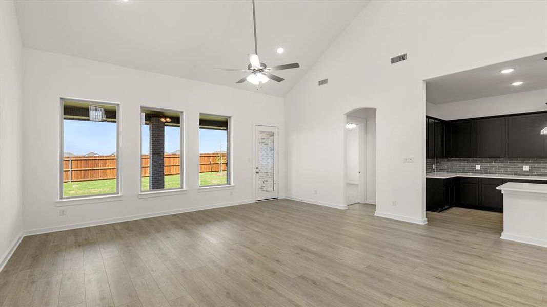 Spacious, unfurnished interior of a new home in Elevon 50s, Lavon (Image 16). Spacious, unfurnished interior of a new home in Elevon 50s, Lavon (Image 16).