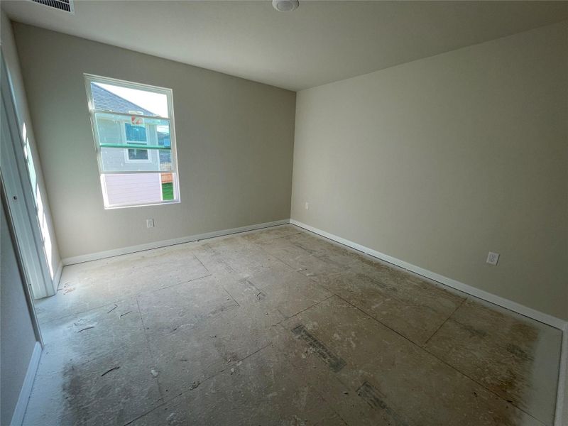 Spacious, unfurnished interior of a new home in Covered Bridge, Hutto (Image 17). Spacious, unfurnished interior of a new home in Covered Bridge, Hutto (Image 17).