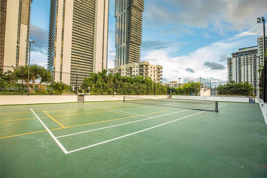 Community amenities in , Miami (Image 58). Community amenities in , Miami (Image 58).