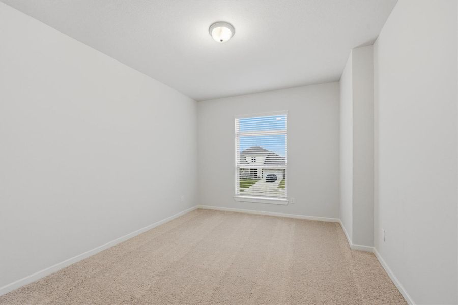 Spacious, unfurnished interior of a new home in Canterra Creek  60', Iowa Colony (Image 29).