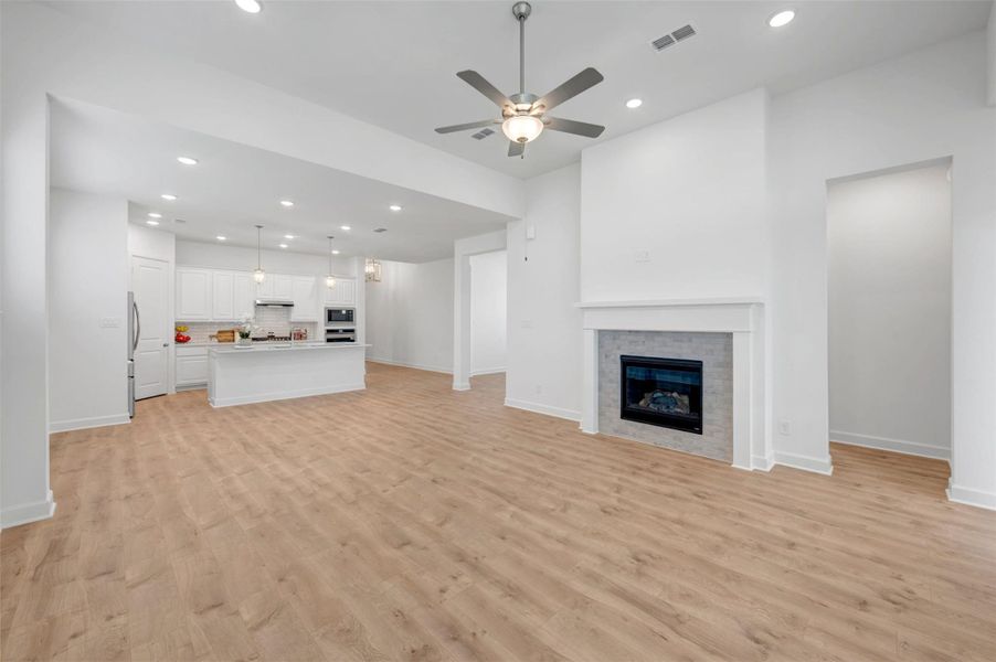 Spacious, unfurnished interior of a new home in Grange - Reserve Collection, Katy (Image 22). Spacious, unfurnished interior of a new home in Grange - Reserve Collection, Katy (Image 22).