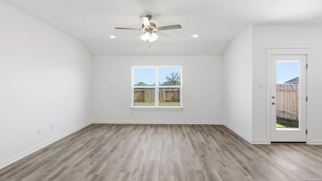 Spacious, unfurnished interior of a new home in Cloud Country, New Braunfels (Image 19). Spacious, unfurnished interior of a new home in Cloud Country, New Braunfels (Image 19).