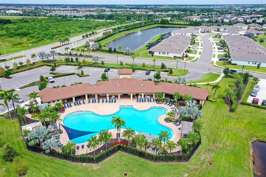 Image 39 of a home in Solera at Lakewood Ranch.