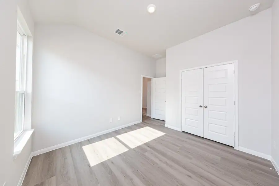 Photos are a representation of the floor plan. Options and interior selections will vary. Photos are a representation of the floor plan. Options and interior selections will vary.