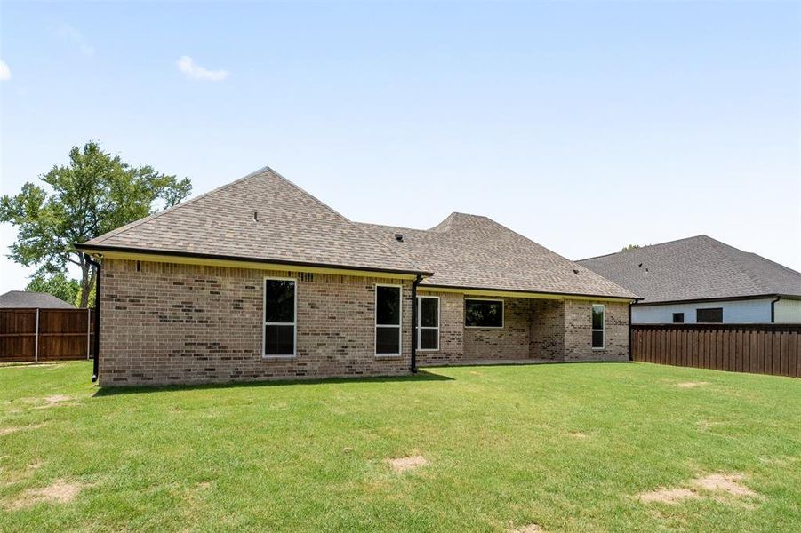 Exterior details and patio area of a home in , Mabank (Image 25).