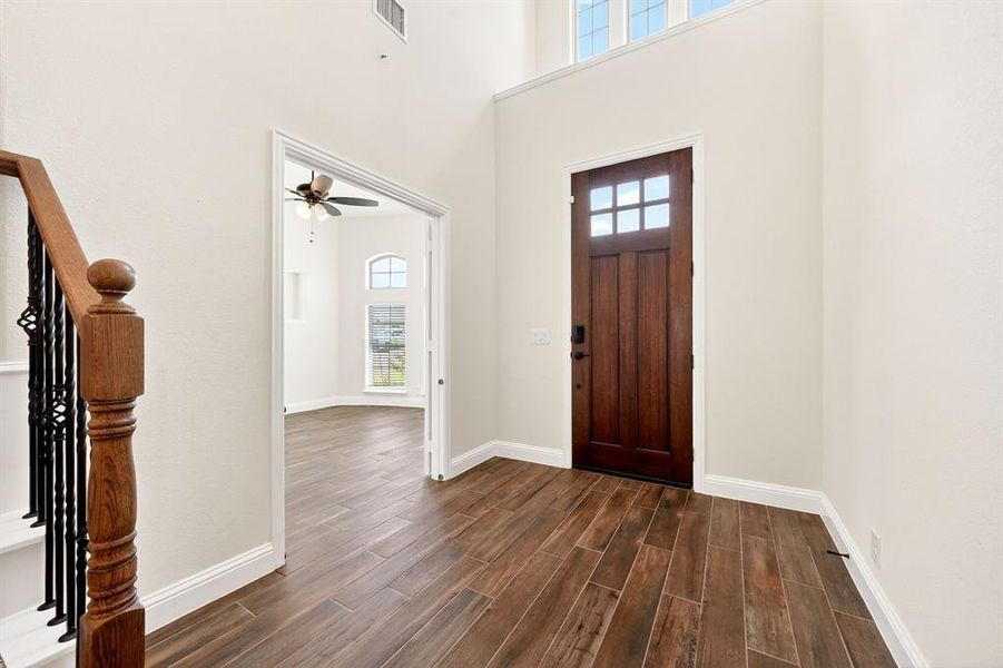 Spacious, unfurnished interior of a new home in Stone River Glen, Royse City (Image 23). Spacious, unfurnished interior of a new home in Stone River Glen, Royse City (Image 23).