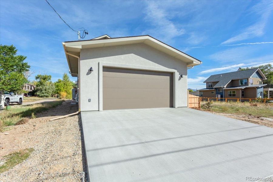 Image 38 of a home in .