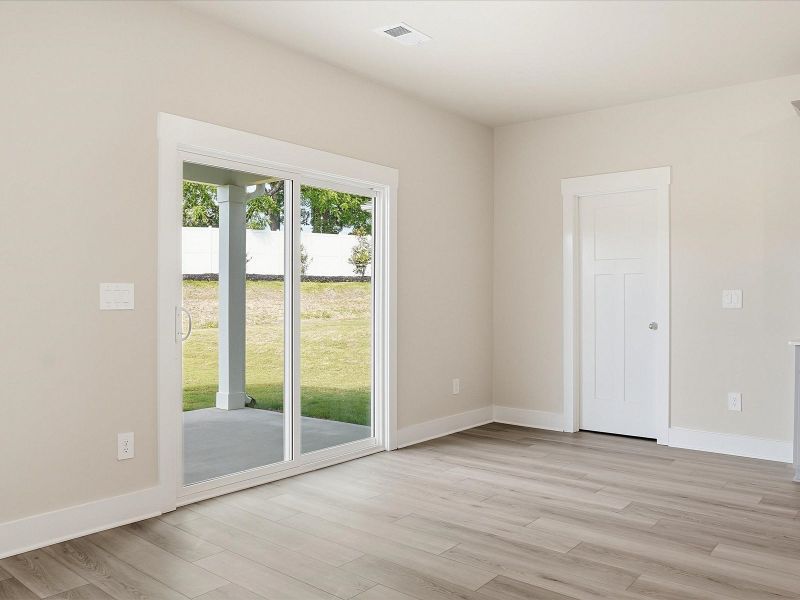 Spacious, unfurnished interior of a new home in Crossing at Abner Creek, Greer (Image 13). Spacious, unfurnished interior of a new home in Crossing at Abner Creek, Greer (Image 13).
