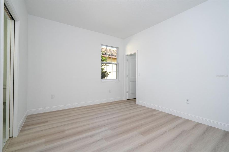 Spacious, unfurnished interior of a new home in , Haines City (Image 25).